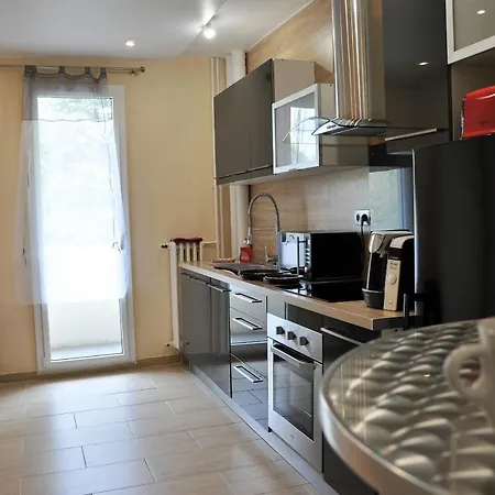 Apartment Pres Des Maisons De Champagne Reims