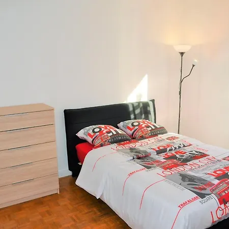 Pres Des Maisons De Champagne Daire
